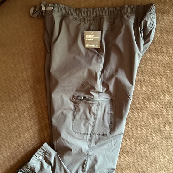 Eddie Bauer 10 fleece lined joggers - Picture 3 of 6